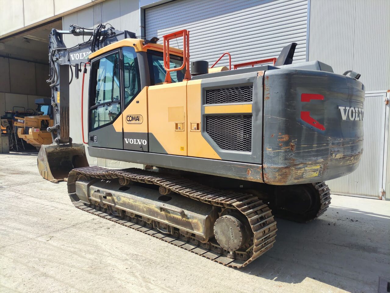 2016 Volvo EC220ENL crawler excavator, rear three-quarter view