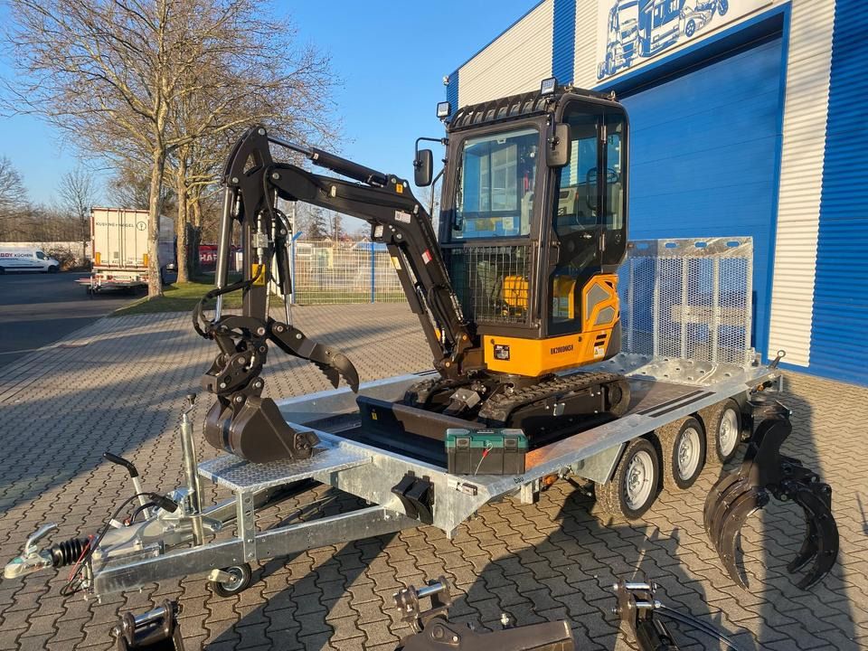 Berger Kraus BK2000NKSR mini excavator on trailer Berger Kraus BK2000NKSR mini excavator on trailer