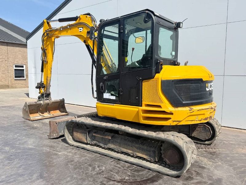 2019 JCB 86C-1 mini excavator, side view 2019 JCB 86C-1 mini excavator, side view