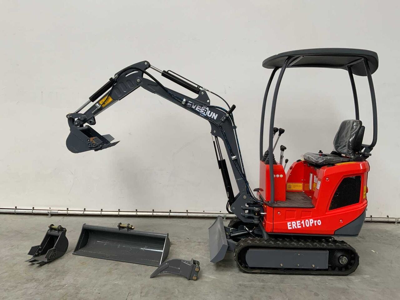 2025 Everun ERE10PRO mini excavator, side view 2025 Everun ERE10PRO mini excavator, side view