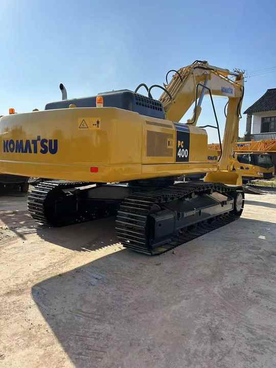 2022 Komatsu PC400-7 crawler excavator, rear three-quarter view 2022 Komatsu PC400-7 crawler excavator, rear three-quarter view