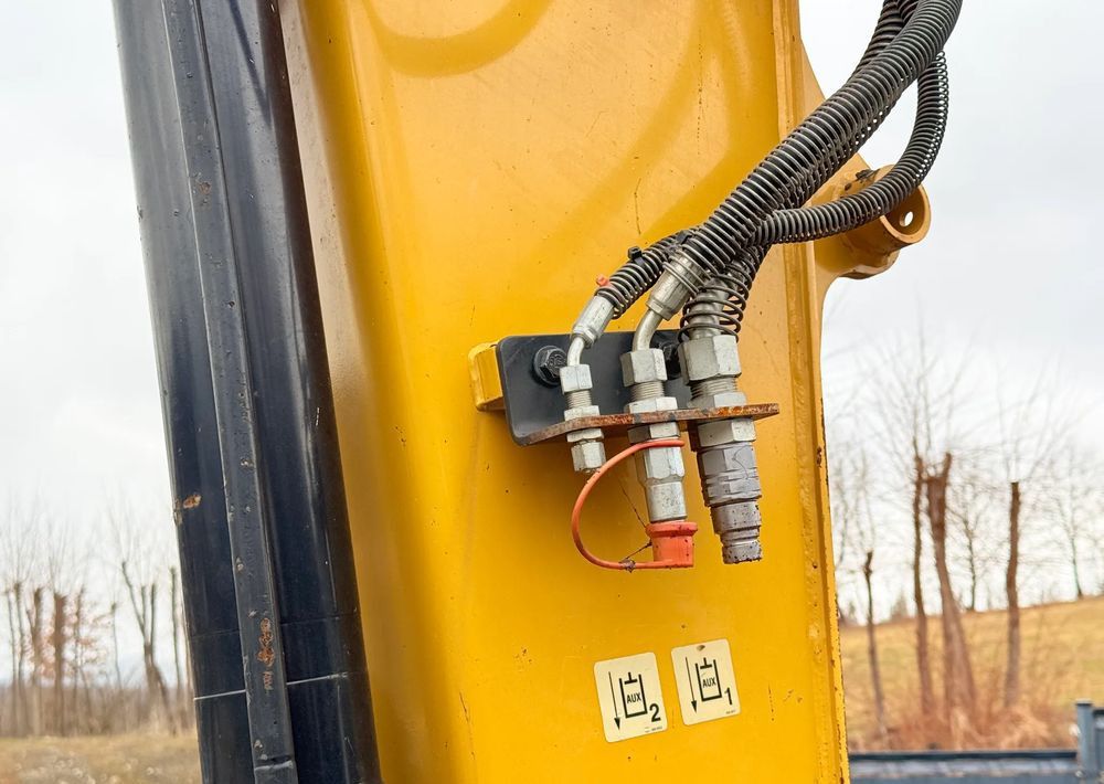 2019 Caterpillar 308CR mini excavator auxiliary hydraulic lines