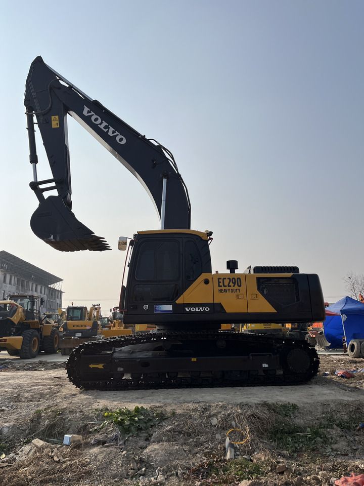 2023 Volvo EC290 crawler excavator side view