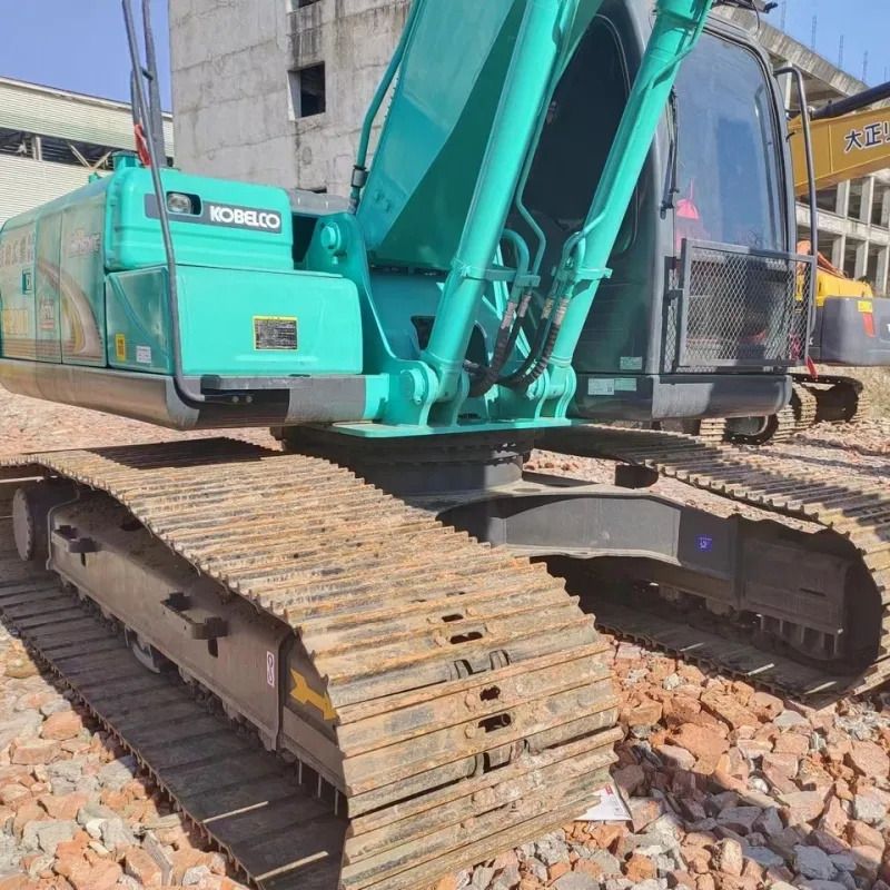2018 Kobelco SK200 crawler excavator, side view