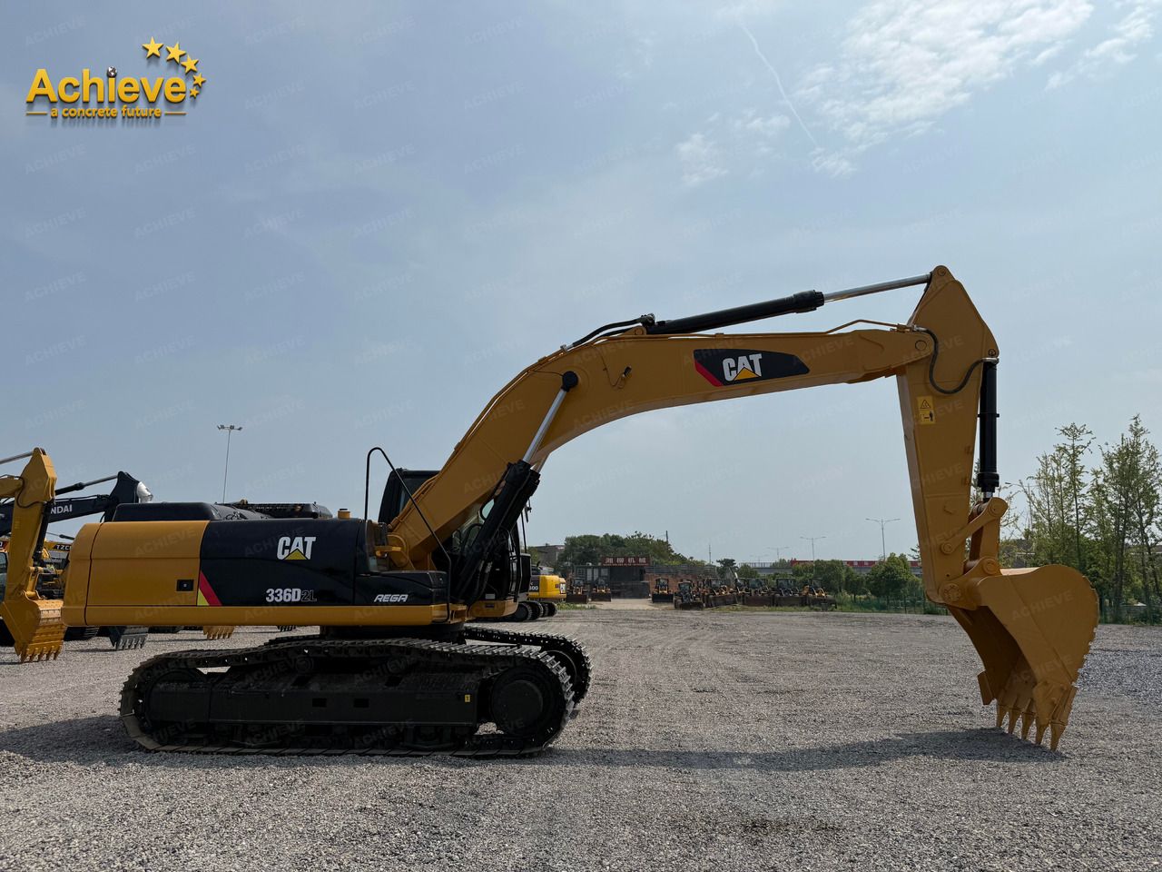 2024 Caterpillar 336D2L crawler excavator, side profile view 2024 Caterpillar 336D2L crawler excavator, side profile view