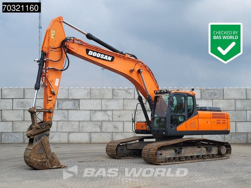 2018 Doosan DX255LC-5 crawler excavator, side view