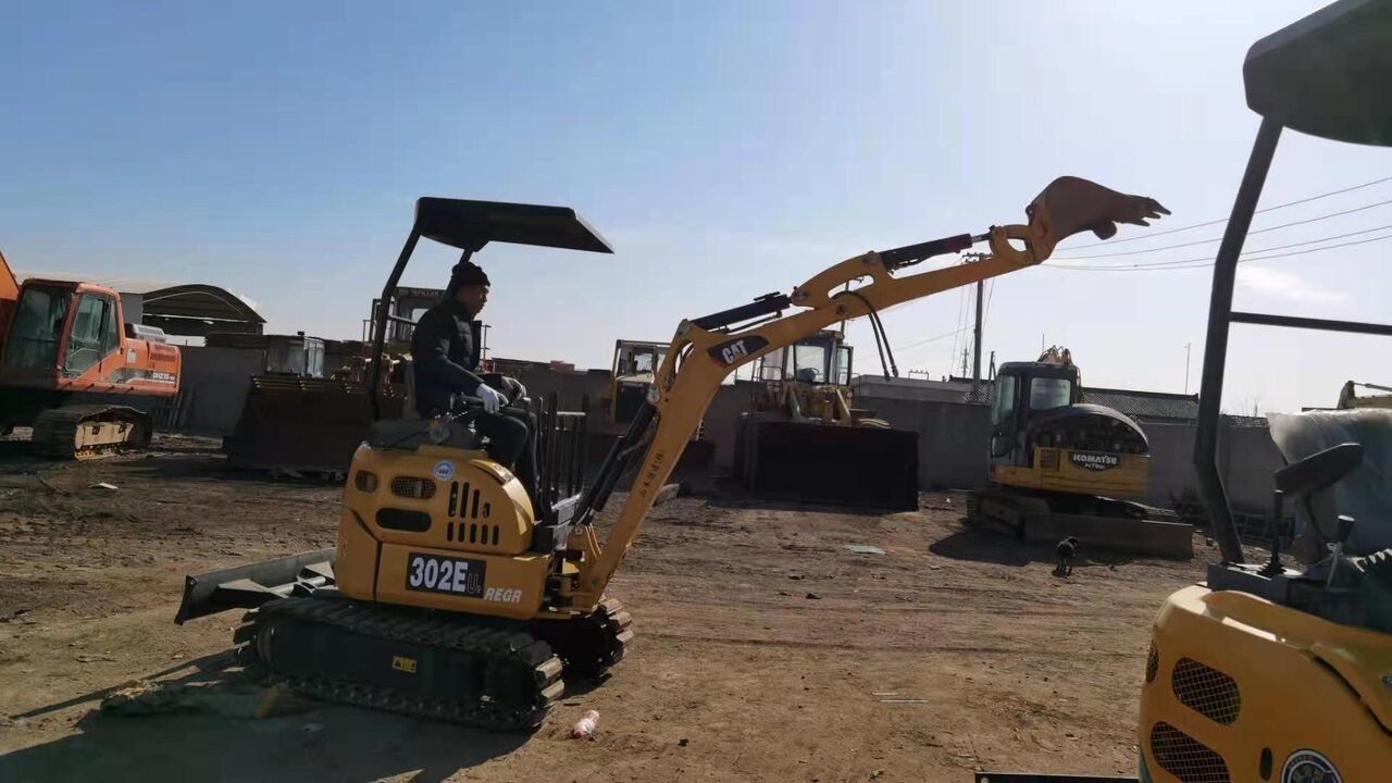 2018 Caterpillar 302EUR mini excavator, side profile view 2018 Caterpillar 302EUR mini excavator, side profile view