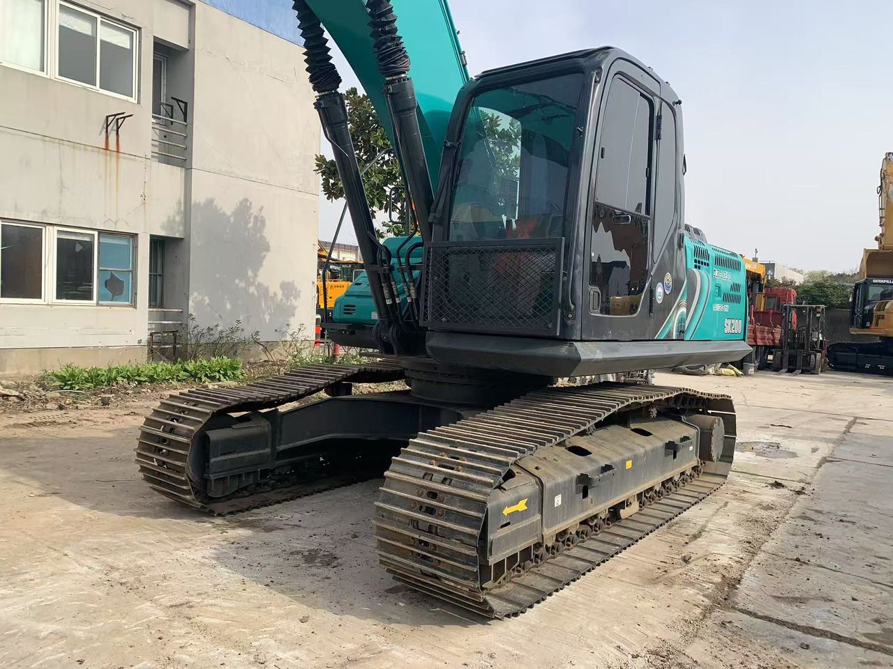 2023 Kobelco SK200-8 crawler excavator, front three-quarter view 2023 Kobelco SK200-8 crawler excavator, front three-quarter view