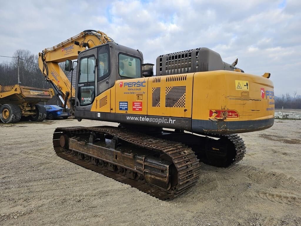 2015 Sany SY 3350 crawler excavator, rear three-quarter view 2015 Sany SY 3350 crawler excavator, rear three-quarter view