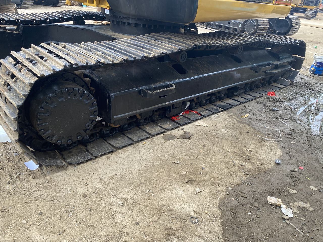 2017 Caterpillar 320CL Raupenbagger Laufwerk-Ansicht 2017 Caterpillar 320CL Raupenbagger Laufwerk-Ansicht