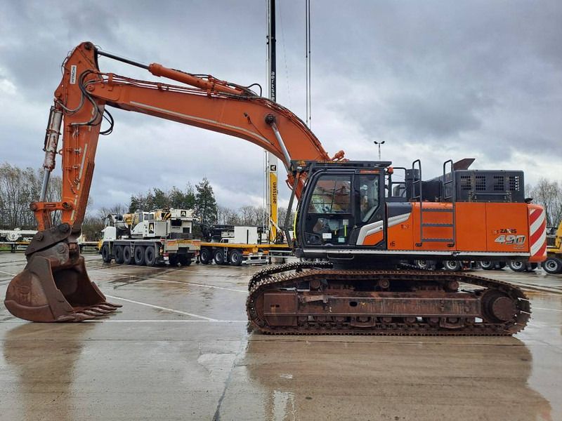 2021 Hitachi ZX490 LCH-7 crawler excavator, side view