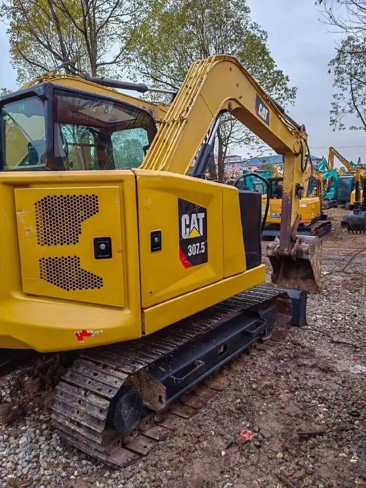 2025 Caterpillar 307.5 crawler excavator, side view 2025 Caterpillar 307.5 crawler excavator, side view