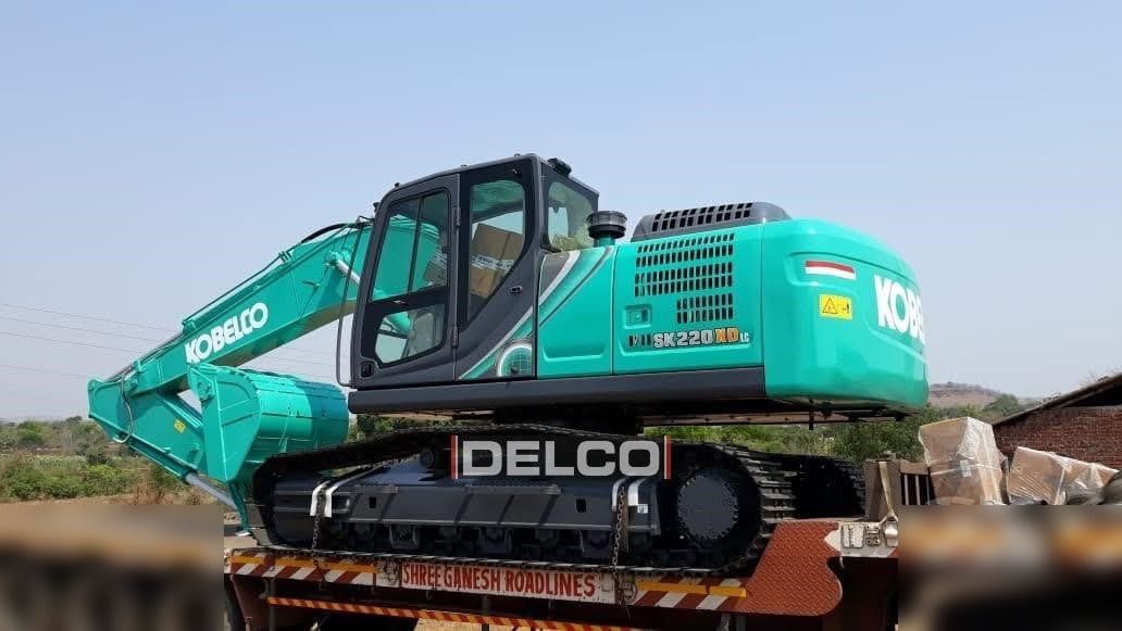 2026 Kobelco SK220XDLC-10 crawler excavator, side view 2026 Kobelco SK220XDLC-10 crawler excavator, side view