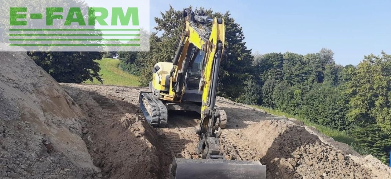 2016 Wacker Neuson ET90 mini excavator front view 2016 Wacker Neuson ET90 mini excavator front view