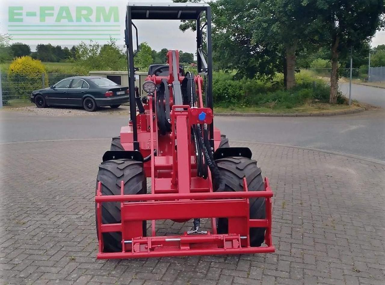 2023 Oehler OL 2690K mini excavator, front view 2023 Oehler OL 2690K mini excavator, front view