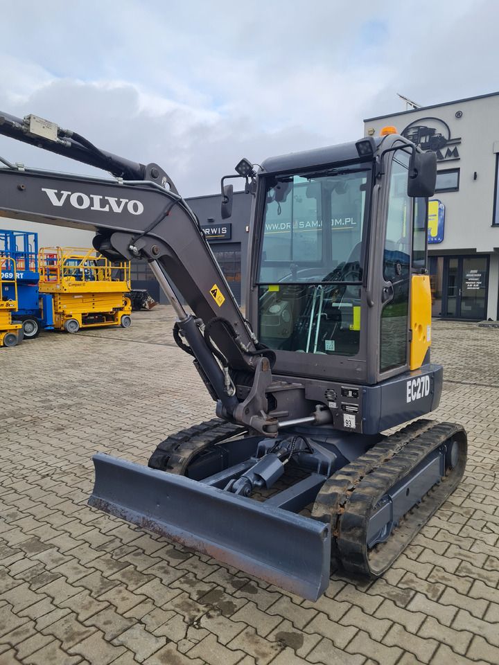 2018 Volvo EC27D mini excavator, front three-quarter view 2018 Volvo EC27D mini excavator, front three-quarter view