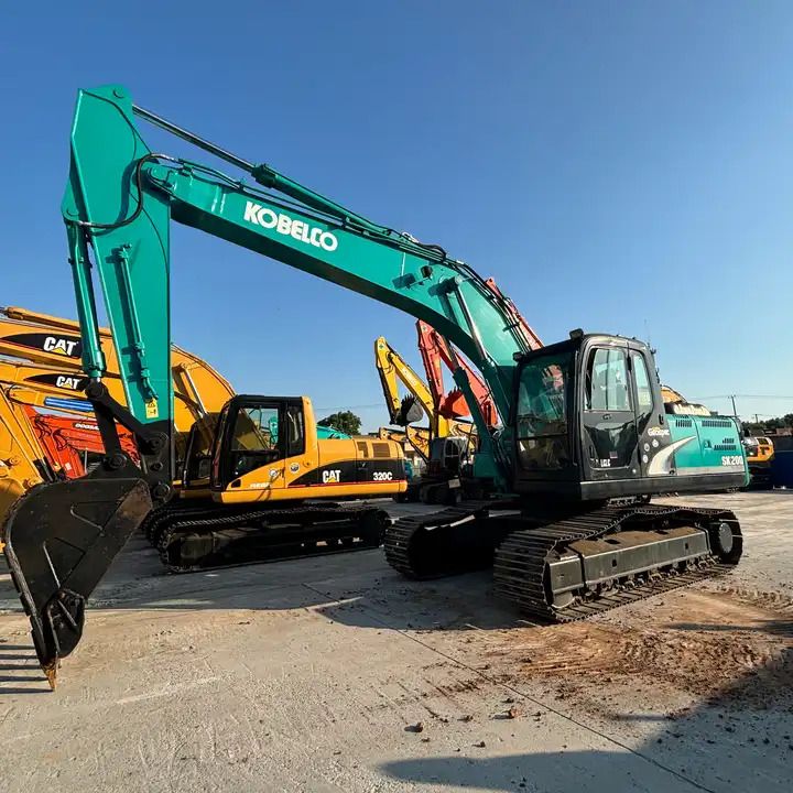 2022 Kobelco SK200 crawler excavator, side view 2022 Kobelco SK200 crawler excavator, side view