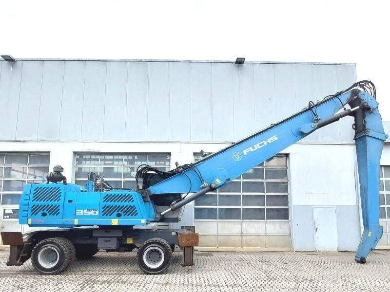 2014 Fuchs MHL350E FQC material handler side view 2014 Fuchs MHL350E FQC material handler side view
