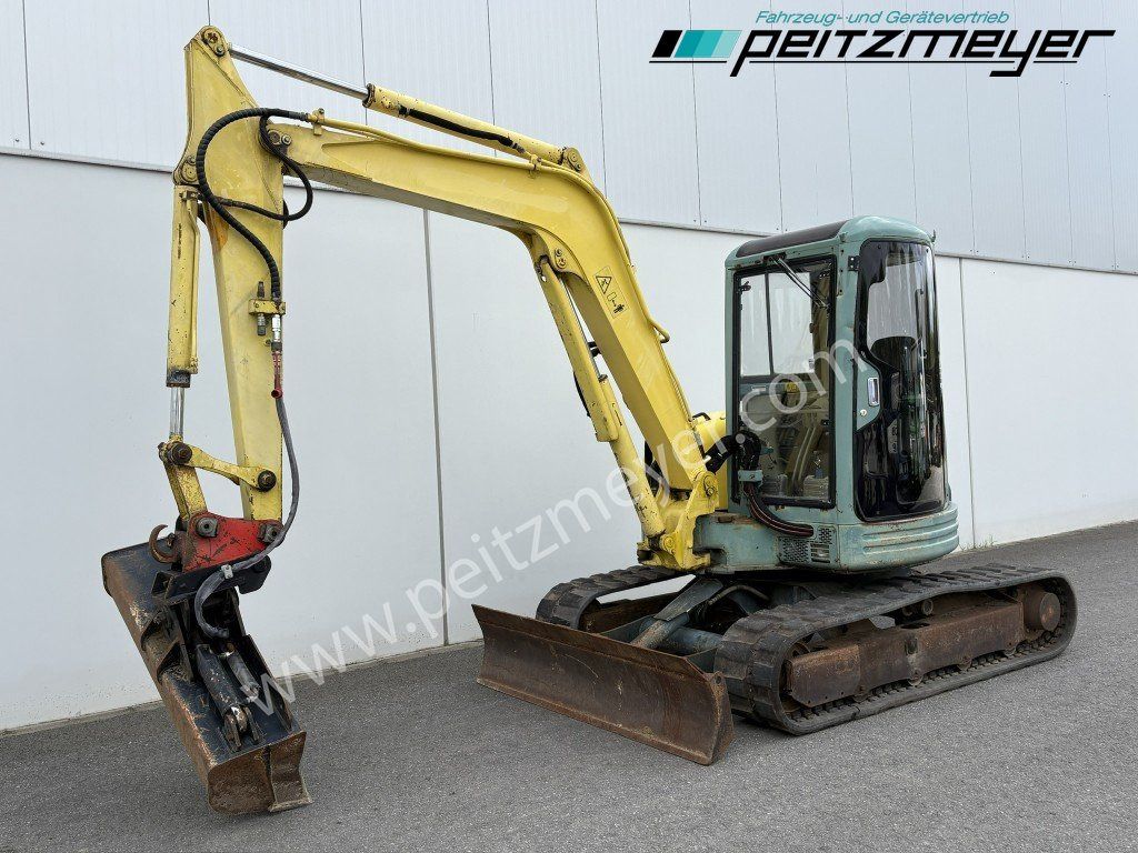 1999 Yanmar VIO50V mini excavator, side view 1999 Yanmar VIO50V mini excavator, side view
