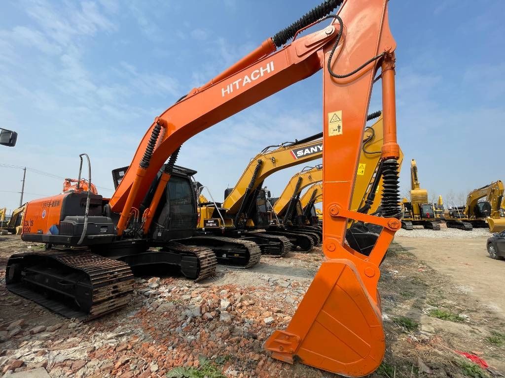 2025 Hitachi Zaxis 200 crawler excavator, side view
