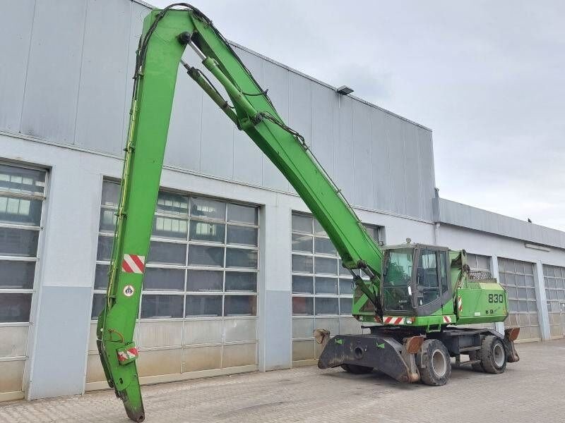 2005 Sennebogen 830 material handler, side profile view