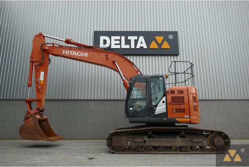 2021 Hitachi ZX225USLC-6 crawler excavator side view 2021 Hitachi ZX225USLC-6 crawler excavator side view