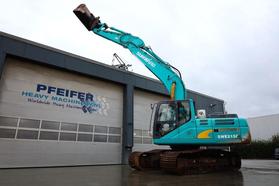 2022 Sunward SWE215F crawler excavator side view