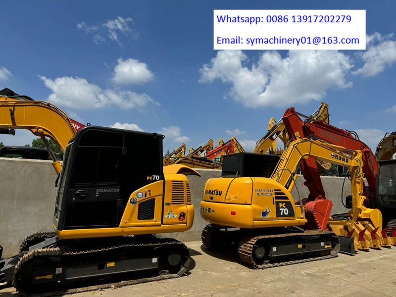 2025 Komatsu PC70 mini excavator side view 2025 Komatsu PC70 mini excavator side view