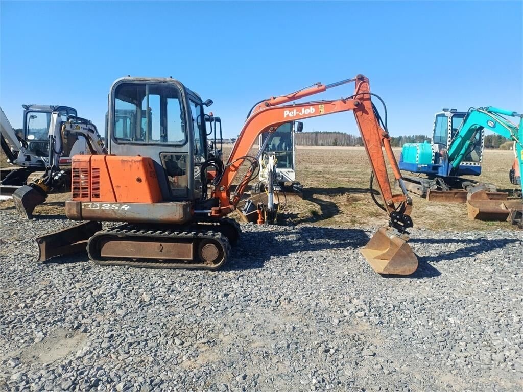 1998 Pel-Job EB25.4 mini excavator, side view 1998 Pel-Job EB25.4 mini excavator, side view