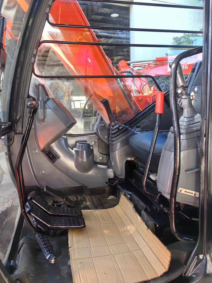 2013 Hitachi ZX70 mini excavator interior view 2013 Hitachi ZX70 mini excavator interior view