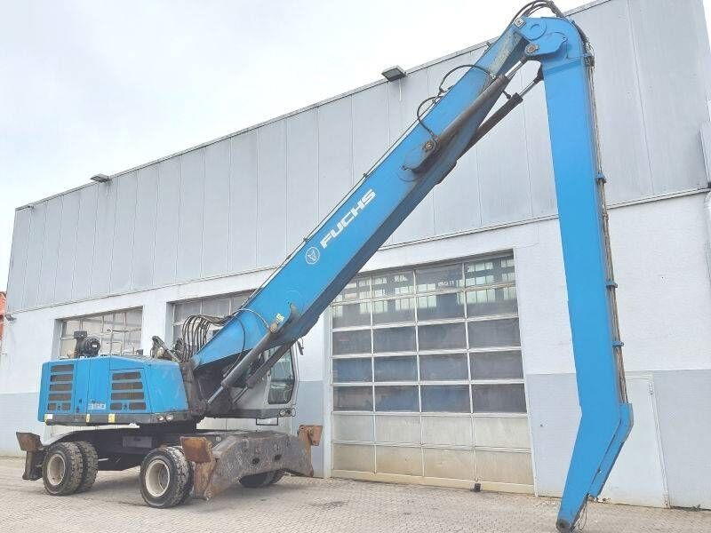 2015 Fuchs MHL350F material handler, side view