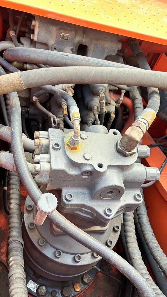 2023 Doosan DX380LC-9C hydraulic control valve detail 2023 Doosan DX380LC-9C hydraulic control valve detail