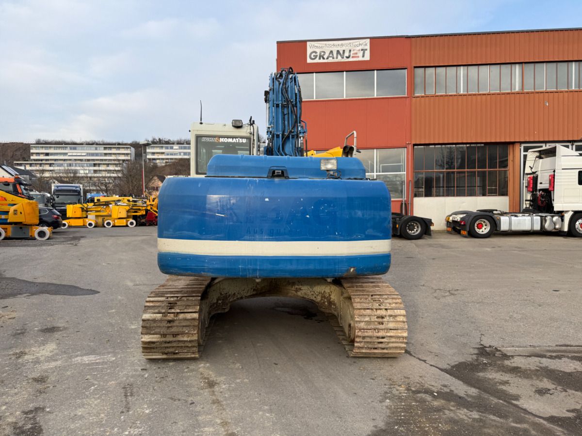 2011 Komatsu PC210LC-8 crawler excavator rear view 2011 Komatsu PC210LC-8 crawler excavator rear view