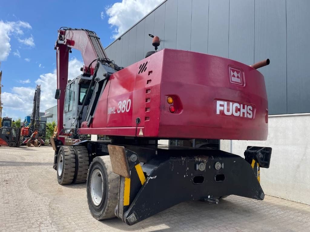 2011 Fuchs MHL380 material handler, rear three-quarter view 2011 Fuchs MHL380 material handler, rear three-quarter view