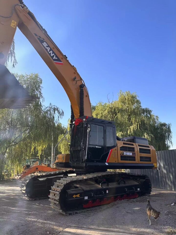 2023 Sany SY485H crawler excavator, side view 2023 Sany SY485H crawler excavator, side view