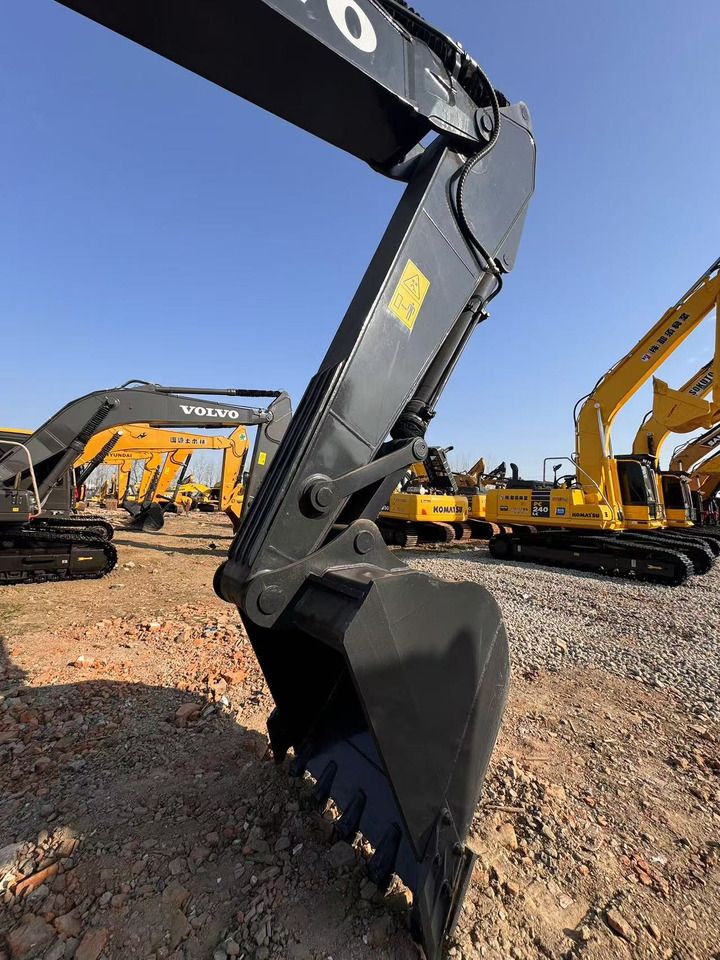 2024 Volvo EC210 crawler excavator boom and bucket detail 2024 Volvo EC210 crawler excavator boom and bucket detail