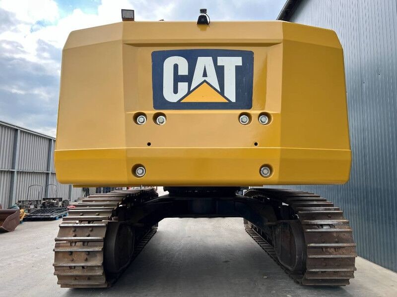 2014 Caterpillar 374FL crawler excavator rear view