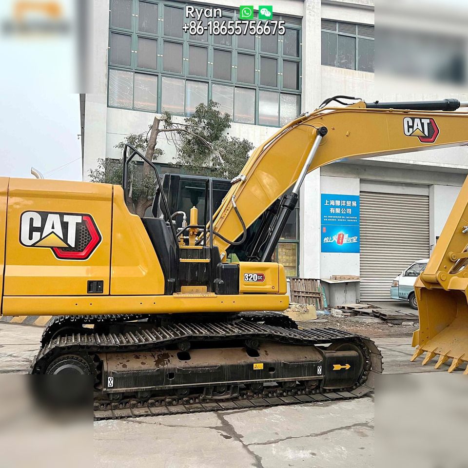 2022 Caterpillar 320GC crawler excavator side view 2022 Caterpillar 320GC crawler excavator side view