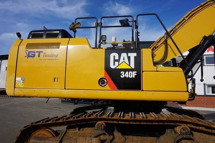 2016 Caterpillar 340F crawler excavator side view