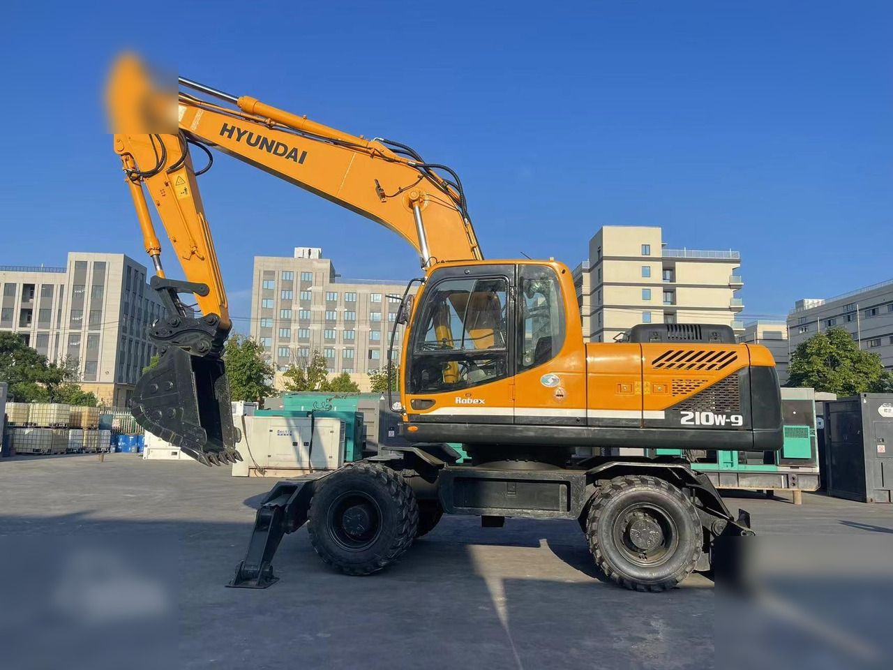 2021 Hyundai R210W-9 wheel excavator side view 2021 Hyundai R210W-9 wheel excavator side view