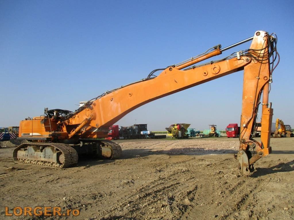 2006 Liebherr R944 VHHD demolition excavator, side profile view