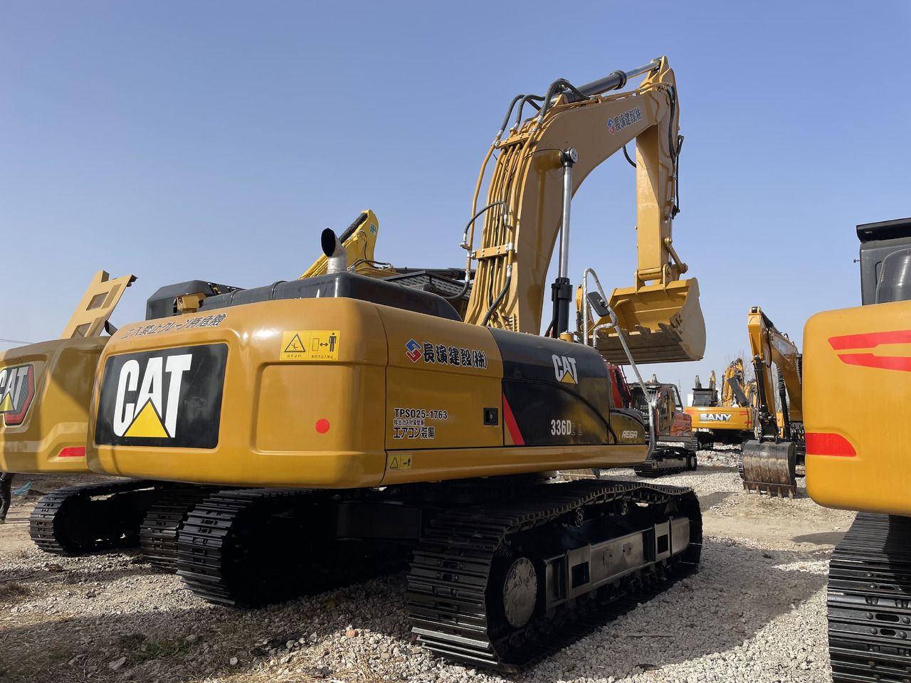2023 Caterpillar 336D2L crawler excavator rear three-quarter view