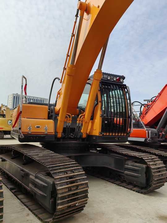 2023 Hyundai R305LC-9T crawler excavator, rear three-quarter view 2023 Hyundai R305LC-9T crawler excavator, rear three-quarter view