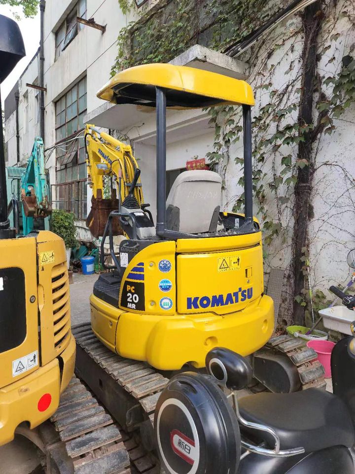 2017 Komatsu PC20MR mini excavator rear view 2017 Komatsu PC20MR mini excavator rear view