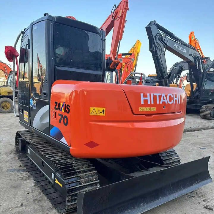 2009 Hitachi Zaxis 70 crawler excavator rear view 2009 Hitachi Zaxis 70 crawler excavator rear view