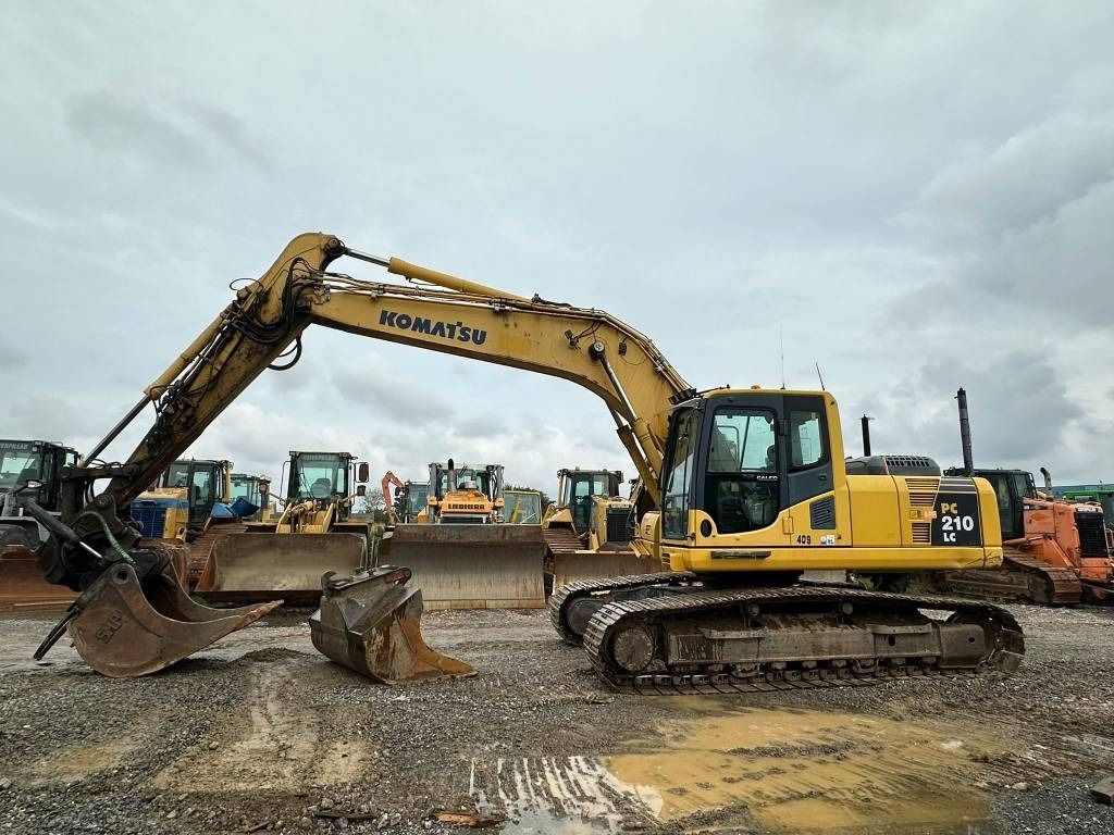 2008 Komatsu PC210LC-8 crawler excavator side view