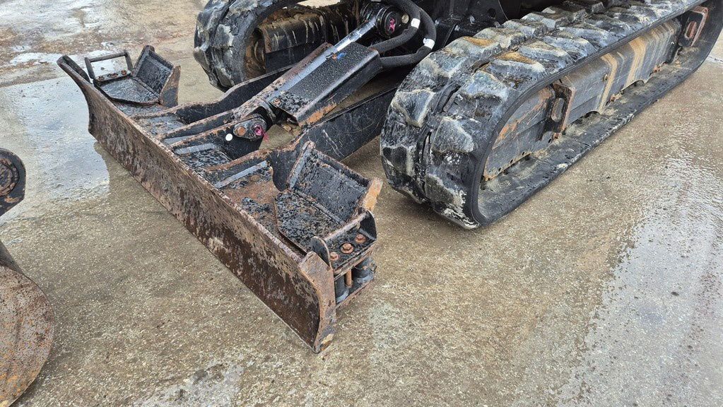 2021 JCB 16C-1 mini excavator dozer blade and track view