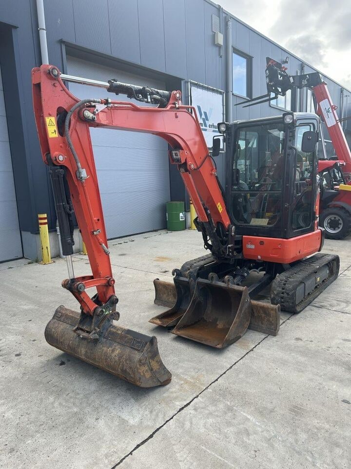 2022 Kubota U36-4 mini excavator, front three-quarter view 2022 Kubota U36-4 mini excavator, front three-quarter view