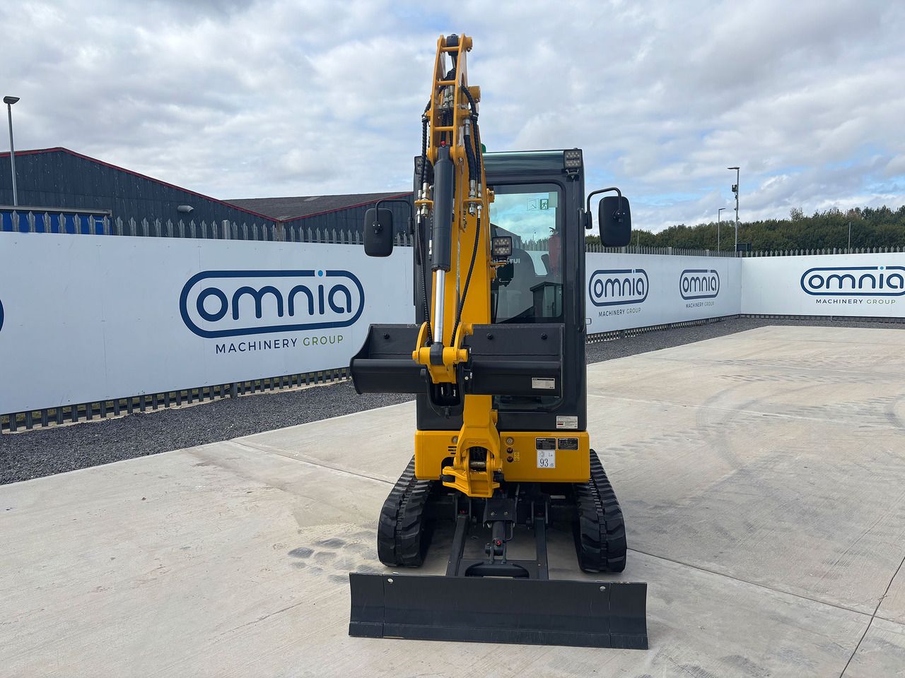 2026 Shantui SE20 mini excavator, front view 2026 Shantui SE20 mini excavator, front view