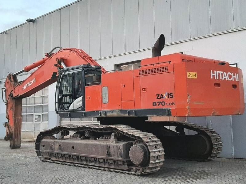 2015 Hitachi Zaxis 870 LCH crawler excavator, rear three-quarter view 2015 Hitachi Zaxis 870 LCH crawler excavator, rear three-quarter view